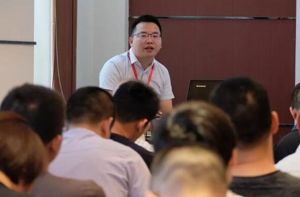 游艇会电气2019销售中心年中聚会暨团队拓展运动圆满竣事(图1)