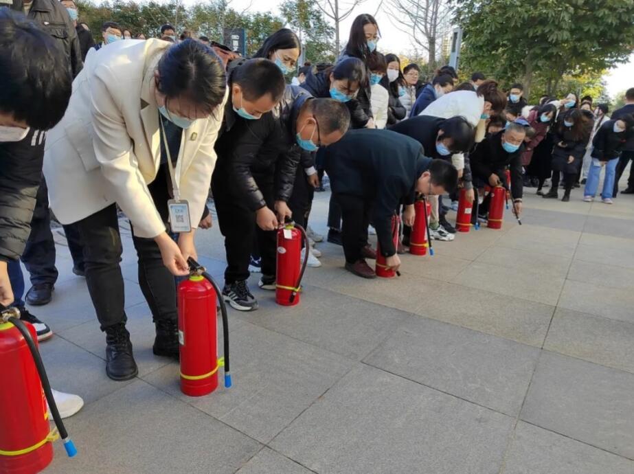 游艇会电气消防应急演练实录(图4)