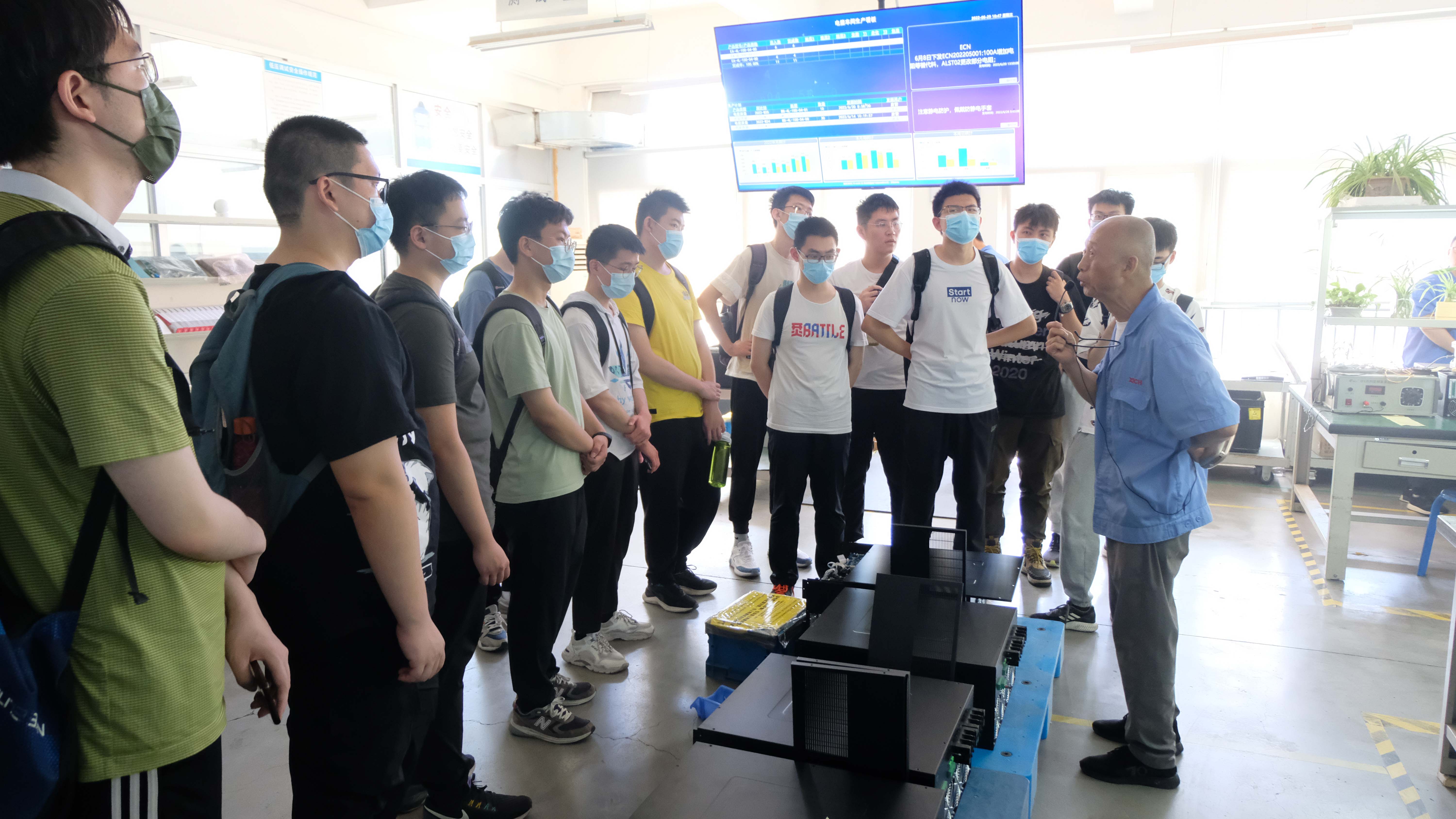 实习实训助就业，校企相助促生长(图1)